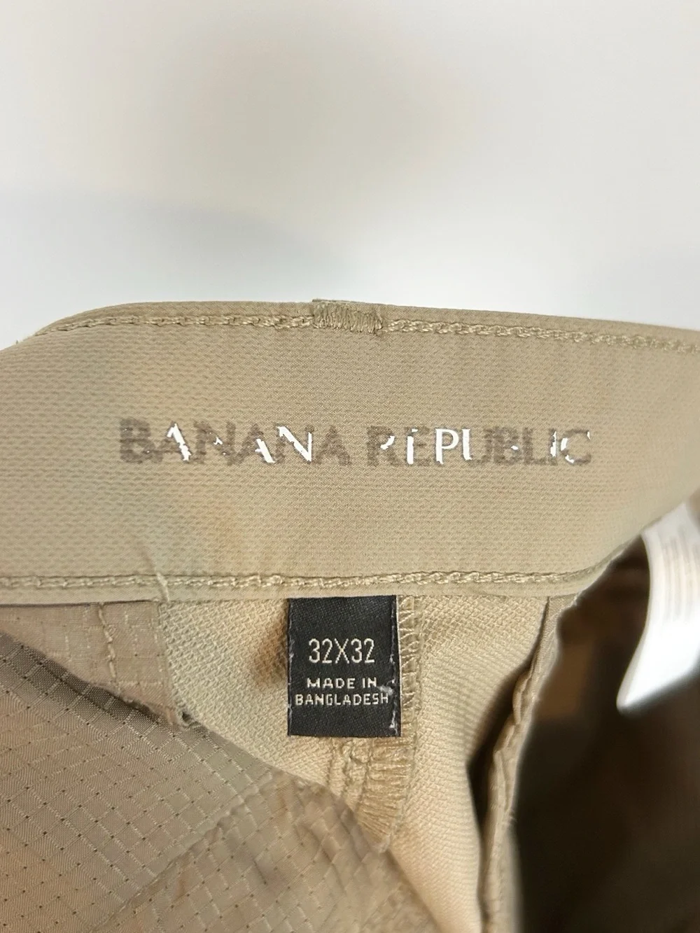 Banana Republic Men's Tan Performance Dress Pants Size 32 x 32